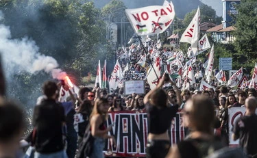 Lo Stato chiede 250.000 euro ai no-Tav