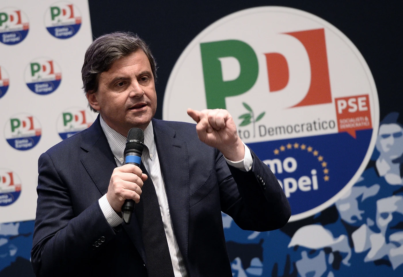 Matteo Salvini, Carlo Calenda kamikaze: "Sai che c'è? Mi sono rotto, domani vengo e ti sfido in piazza"