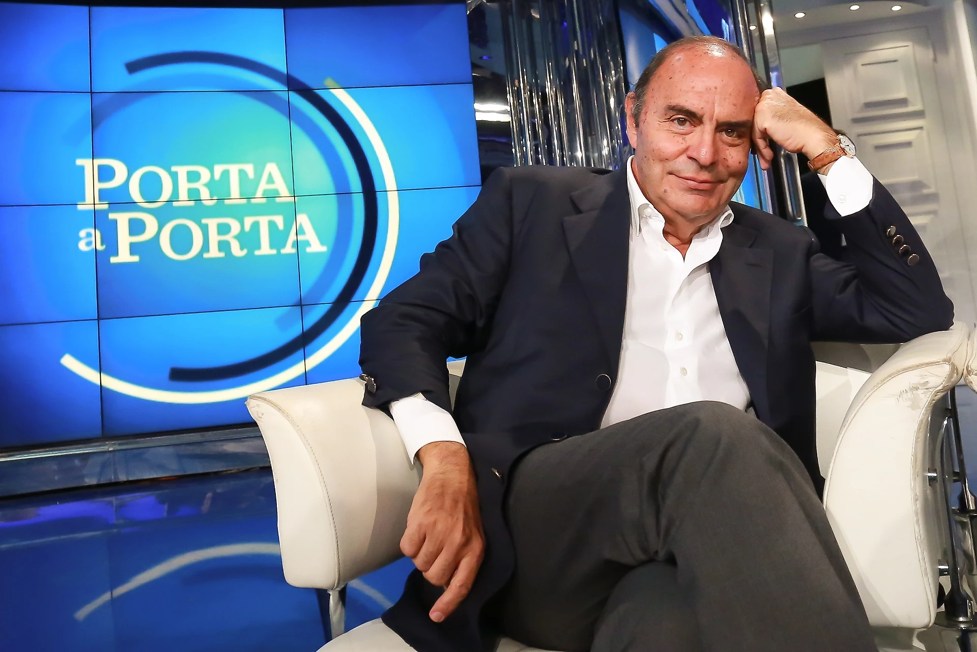 Renzi e Di Maio vanno da Floris, l'ira di Vespa. "Sapete perché l'hanno fatto?". Qualche giorno fa...