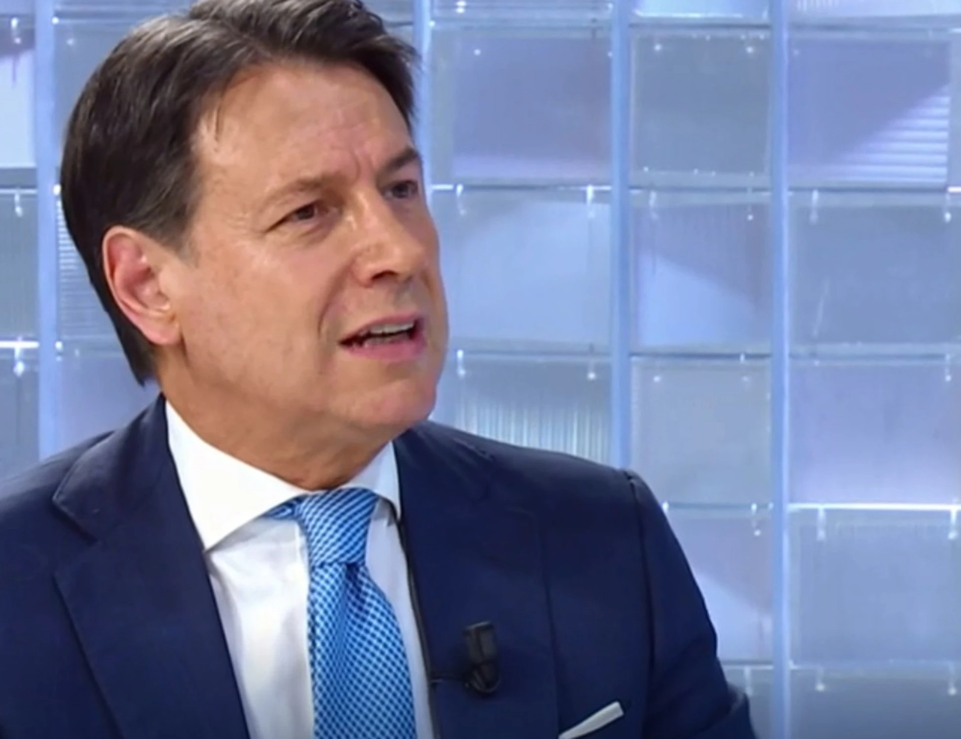 L'Aria che tira, Giuseppe Conte: "Meloni in difficoltà"