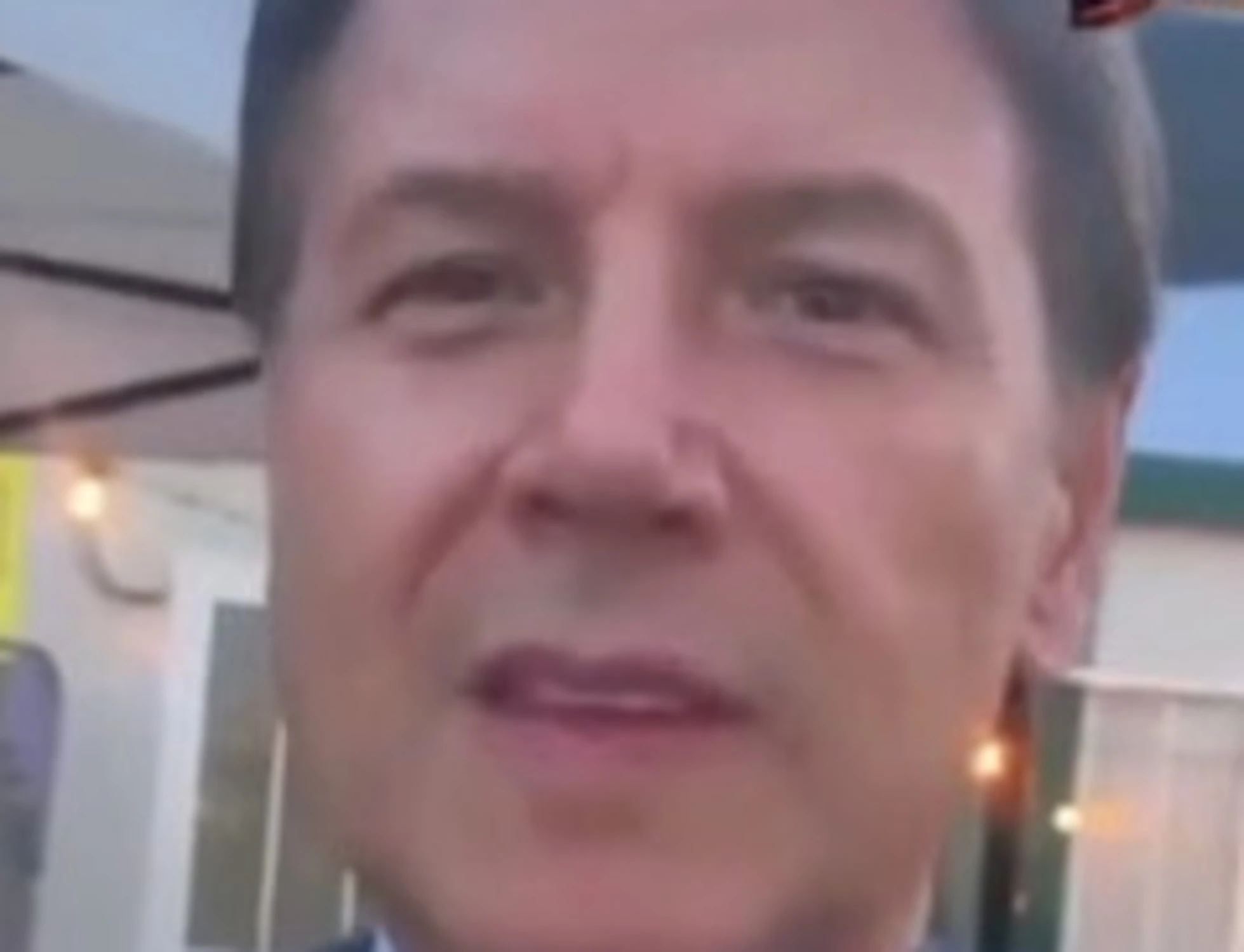 Giuseppe Conte a caccia di voti islamici? Il messaggio ai microfoni di "Radio arabo in Italia"