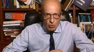 Alessandro Sallusti, il sospetto sulla mancata zona rossa in Campania: "Stato ricattato dalla Camorra?"
