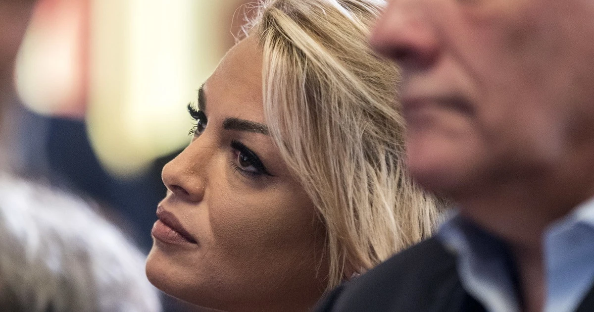 Francesca Pascale e Paola Turci pizzicate assieme, il dettaglio nella foto notato da Dagospia