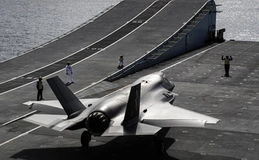 Iran, la guerra nel Golfo: la diretta. "Caccia e navi europee in azione"