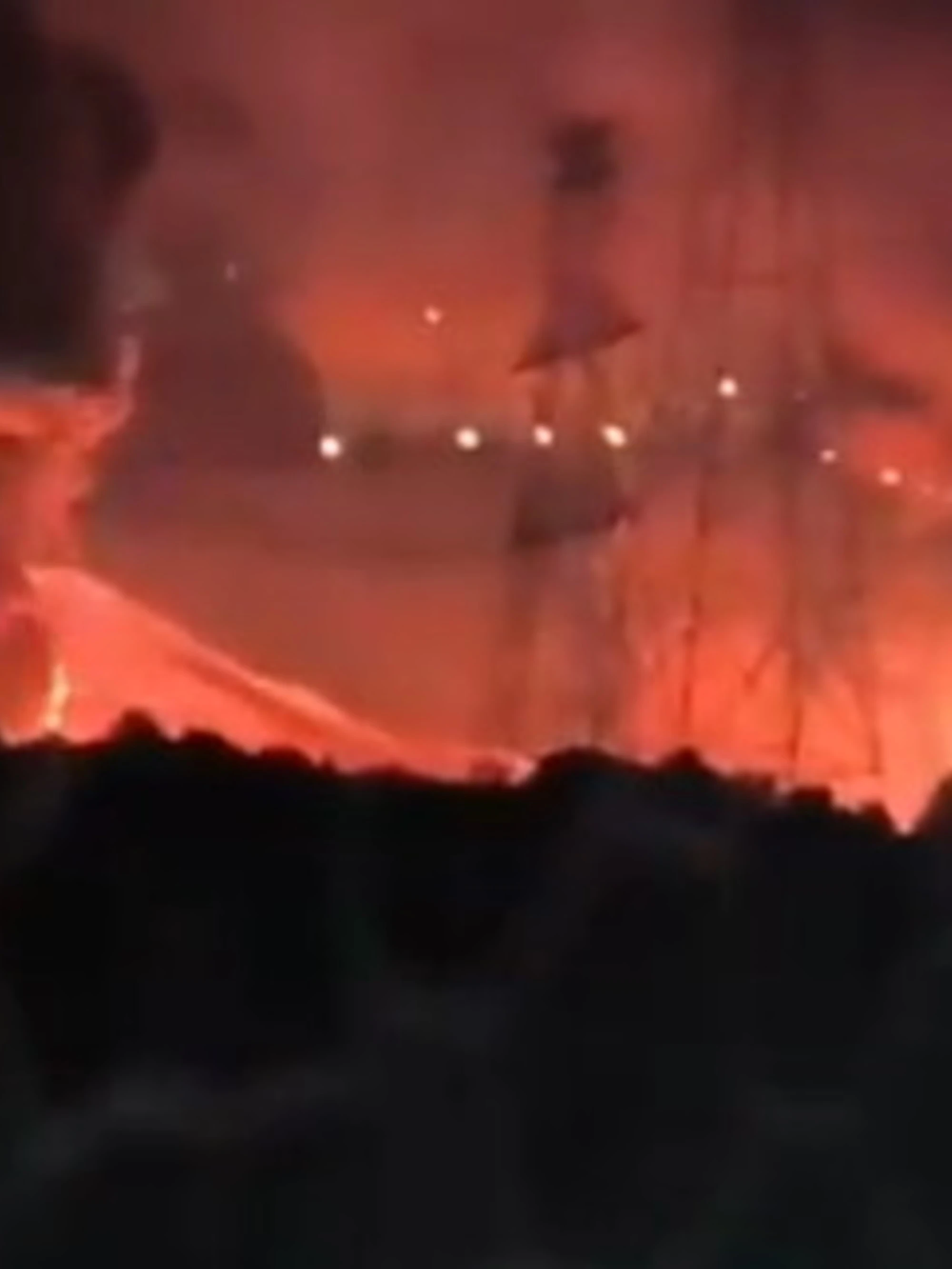 Iran, l'inferno in terra: i video dell'attacco Usa al sito nucleare