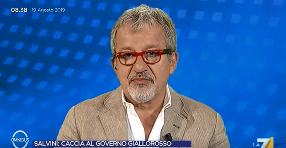 Roberto Maroni sulla crisi di governo: "Salvini avrebbe dovuto ritirare i ministri come fece Bossi"