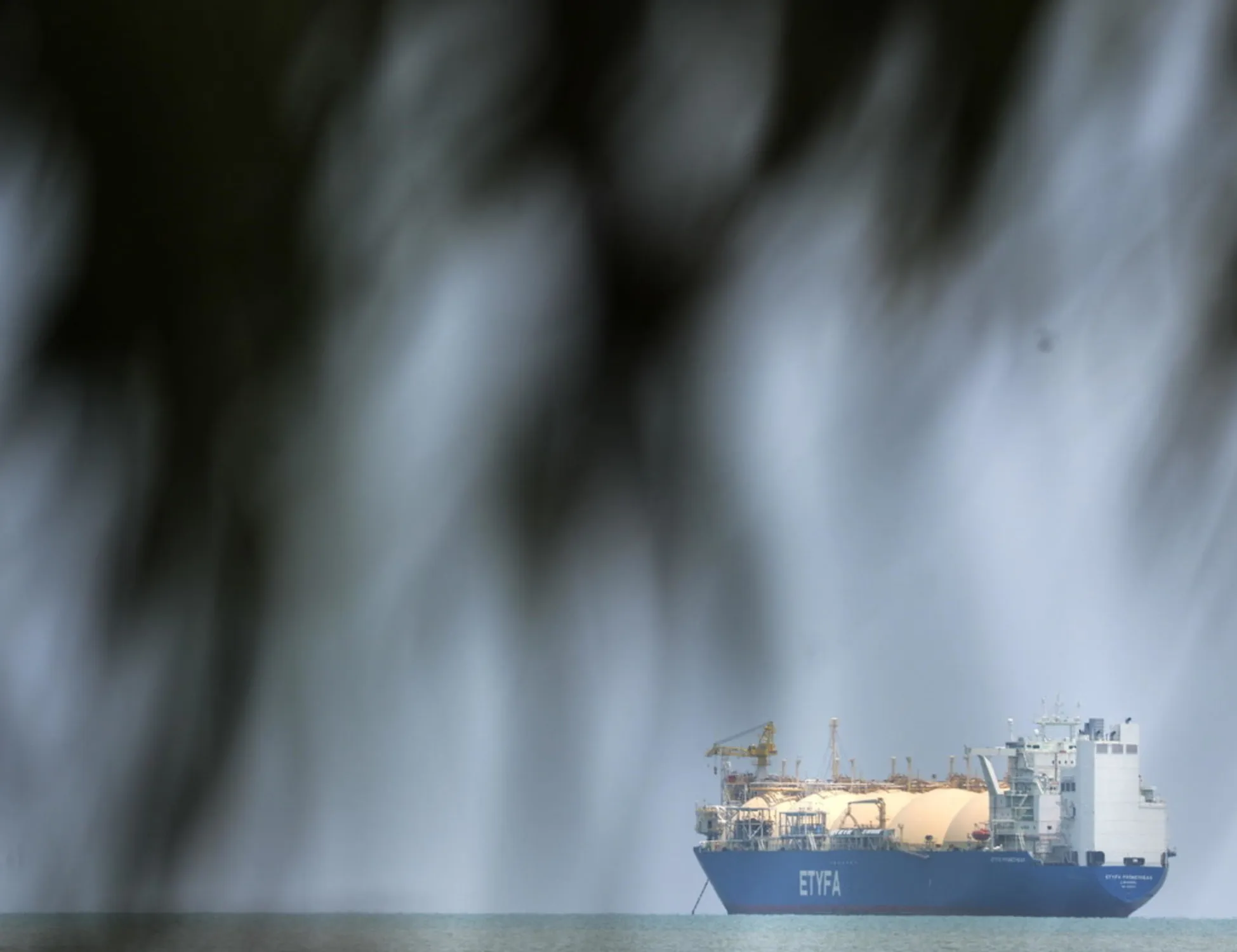 Leggi l'articolo: Trump scettico su Hormuz, ma una nave carica di gas liquefatto lascia il Golfo