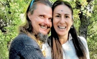 Famiglia nel bosco, l'avvocato rinuncia all'incarico. E spunta un precedente