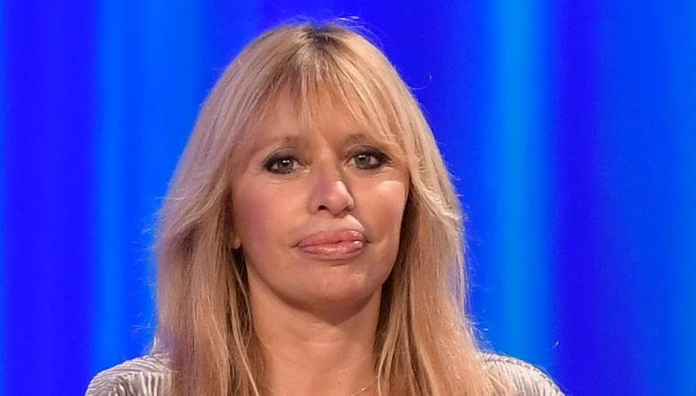 Alessandra Mussolini massacra Alessandro Di Battista: "Scappa". E su Meloni e Salvini...