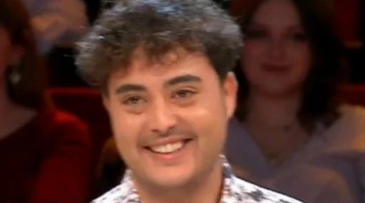 Affari tuoi Gianbruno gioca e deridono Amadeus: l'umiliazione definitiva