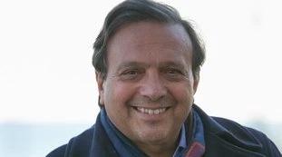 Piero Chiambretti racconta il coronavirus: "Gli angeli che mi hanno salvato la vita"