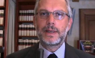 Il piano contro Meloni? "Un chiacchierata tra amici": parla Garofani