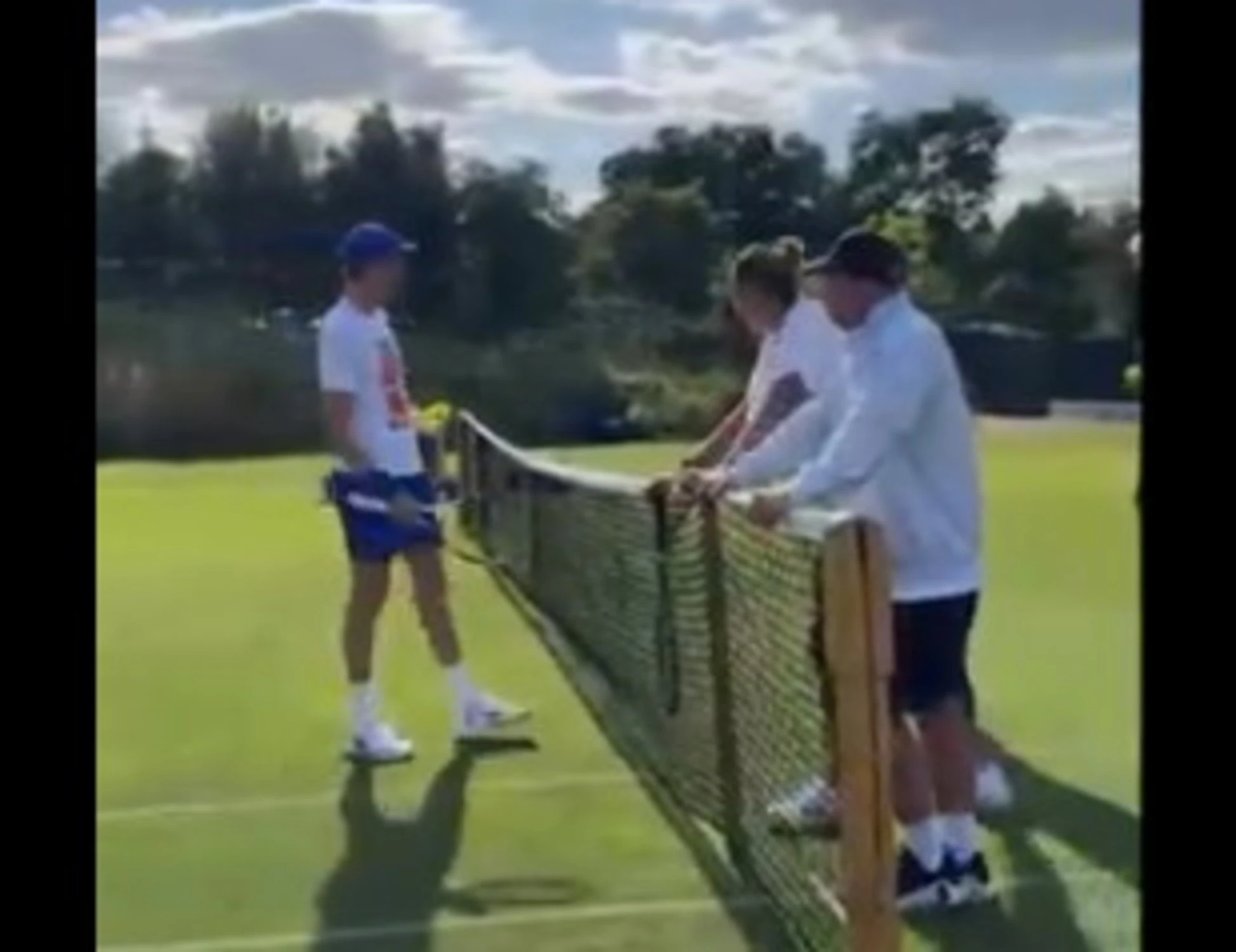 Jannik Sinner piegato dal tubo: quanto deve pagare alla Sabalenka