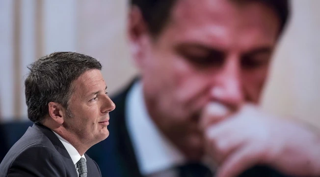 Giuseppe Conte, "campagna acquisti" fallita? Renzi torna in gioco, scenario pazzesco