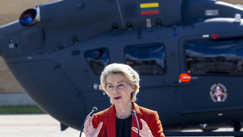 https://media.liberoquotidiano.it/sjYAf00uAEMMNdiMjXmZjskRzfv5QkCtZNDt4w2G17U/width:800/quality:90/aW1hZ2VzLzIwMjUvMDkvMDQvMTIyMDE0OTc1LWM5NGVlMTg3LTBkZWQtNDVhZS05Mzk0LTU1Y2RiY2Q0MjhkOC5qcGc.webp