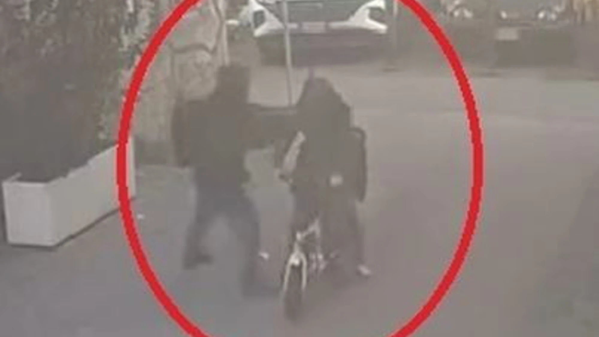 Roma, cosa si scopre sul tunisino "incubo di San Lorenzo" che picchia tutti 