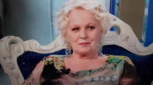 Io e te, Katia Ricciarelli-choc: "Un caprone si è innamorato di me", la bestia fuori controllo