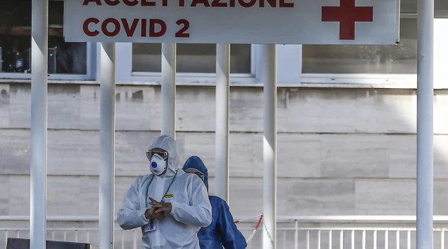 Coronavirus, la testimonianza: "Febbre e tosse, ma niente esami". Vogliono contenere il numero dei casi ufficiali?