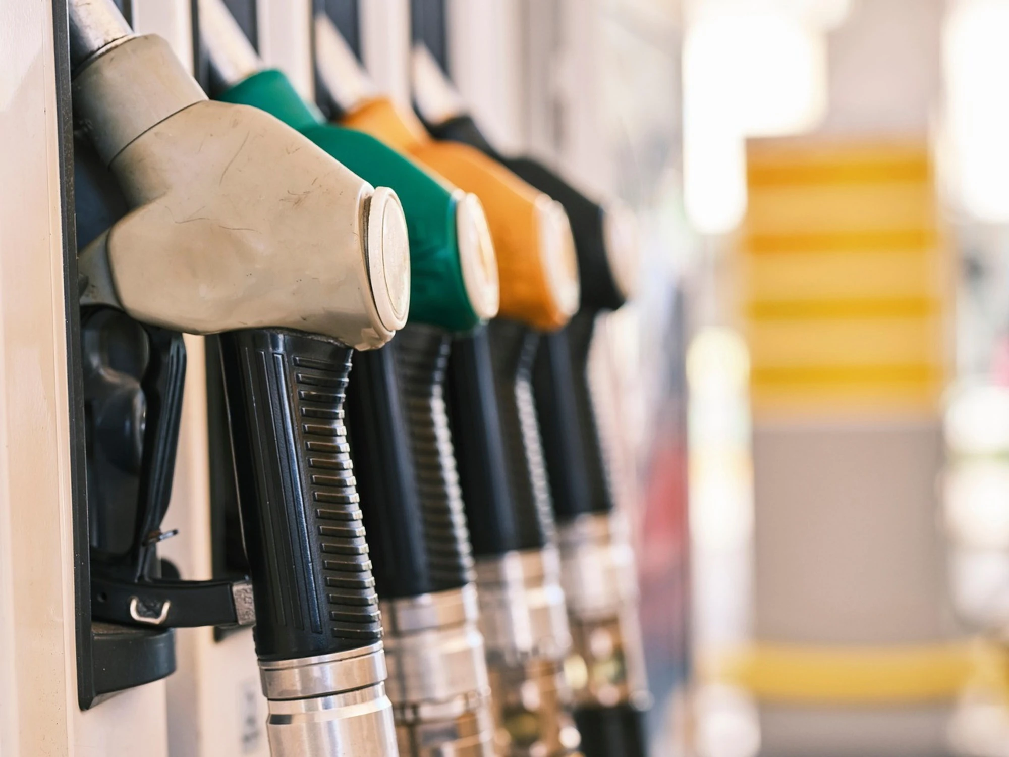 Napoli, l'ultima frontiera del furto: come rubano 510 litri di benzina