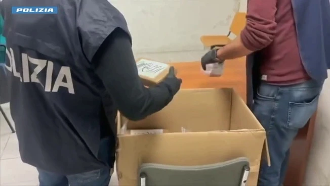 Blitz antimafia a Catania, 20 arresti e 12 indagati