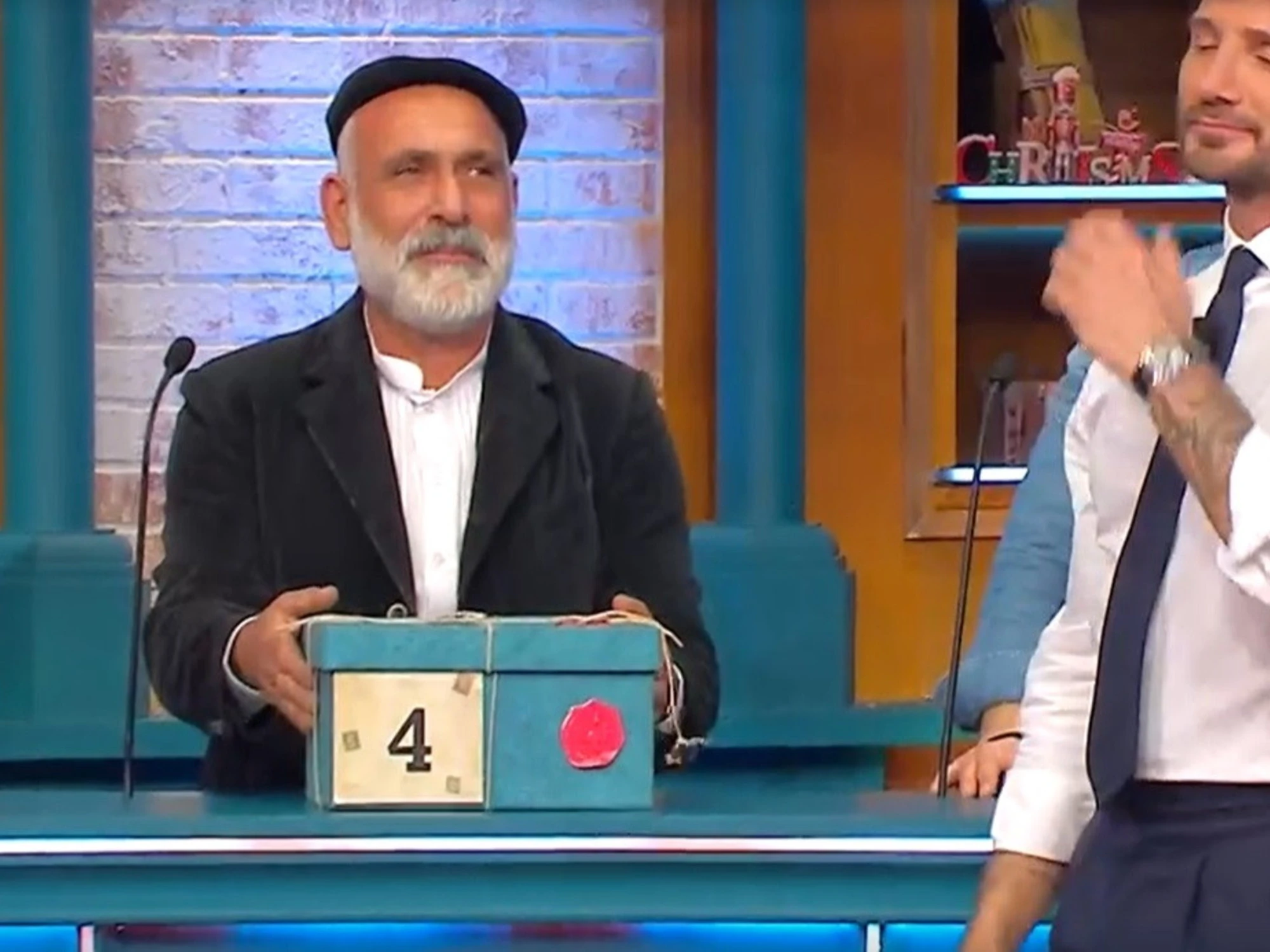 Affari Tuoi, "il pacco dove ci sono sempre soldi": un clamoroso segreto svelato?