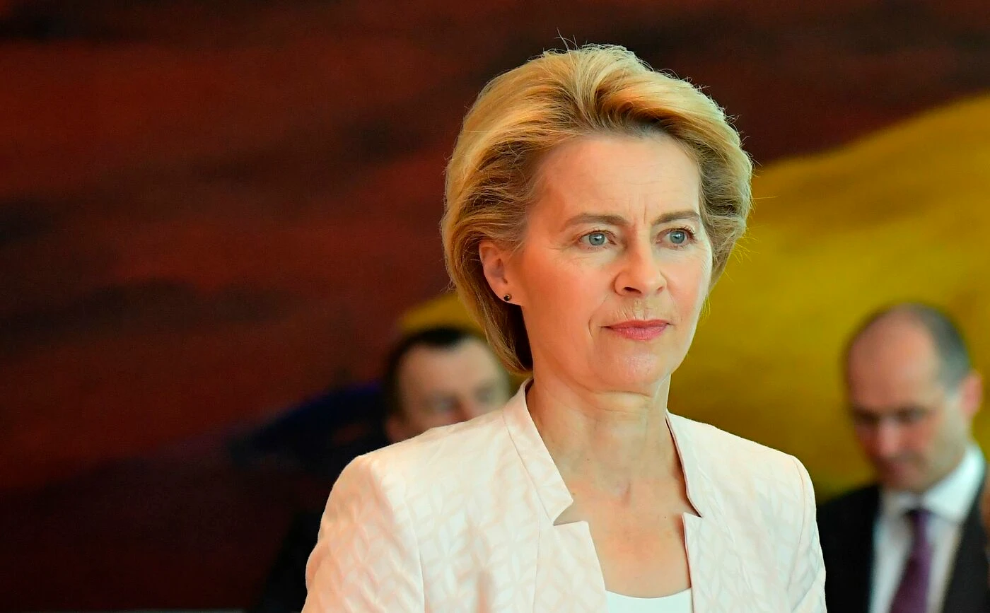Ursula von der Leyen, dietro di lei gli anticomunisti dell'est: la verità sulla neo-presidente Ue