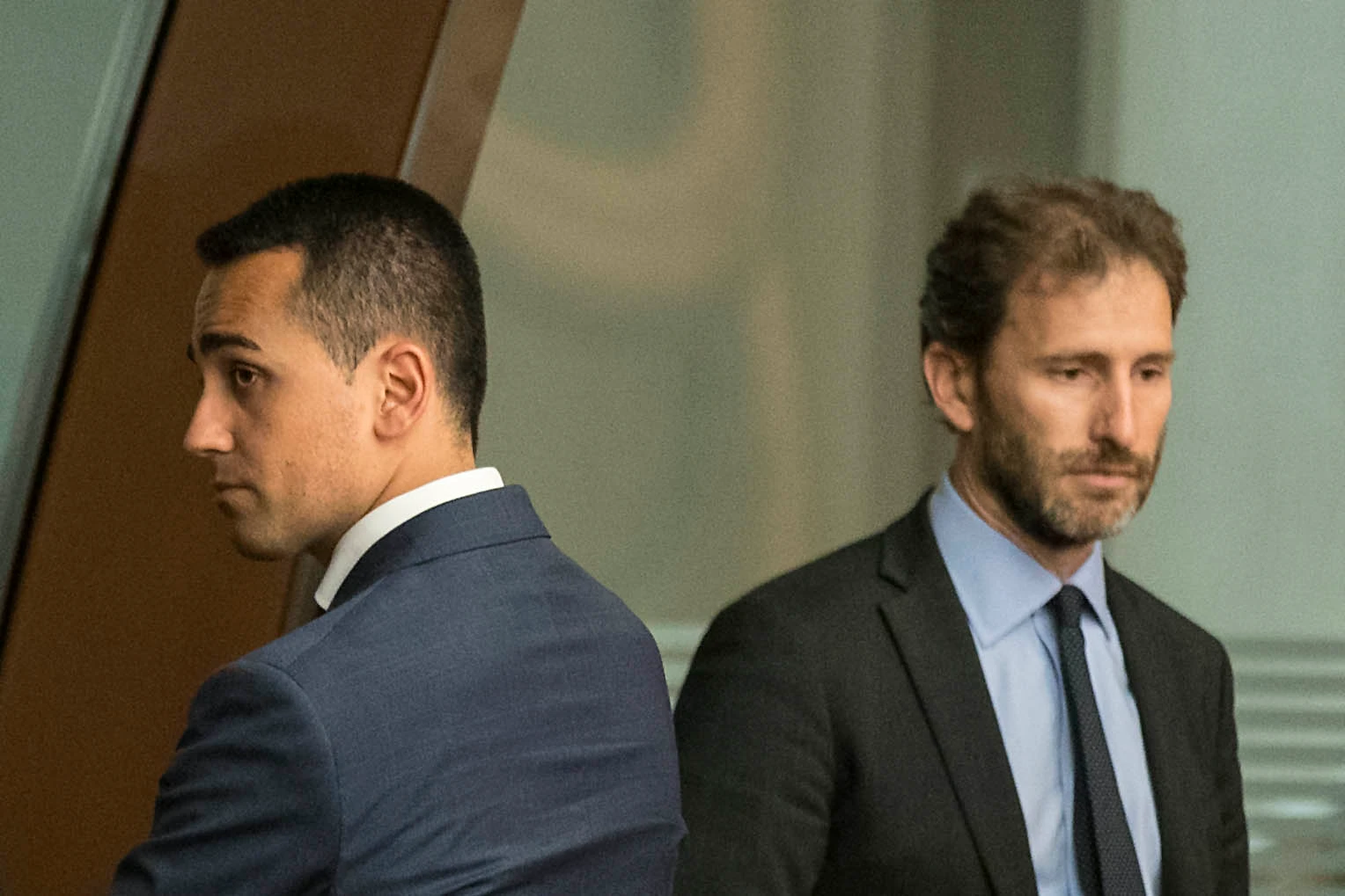 M5s, i giudici smontano la piattaforma Rousseau: "Voto manipolabile". Come barano Di Maio e Casaleggio