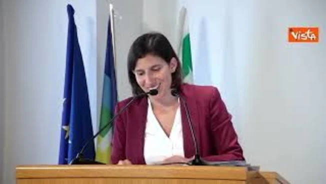 https://media.liberoquotidiano.it/sqSUGca_LNhEy_UEhuxCOrU5nwR-kA4A0N2wHeg5Yy0/width:800/quality:90/aW1hZ2VzLzIwMjUvMDkvMjMvMTM0ODQwNjgzLWNhYjM3ZGM2LWQ3MDktNDg5ZC05NmNiLWUyMmFmZjVhOTllMi5qcGc.webp