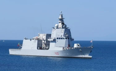 Guido Crosetto, la mossa: "Le navi della Marina passeranno da Bab el-Mandeb", schiaffo alla Ue