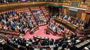 Sondaggio YouTrend, attacchi "privati"? E Meloni cresce ancora: dove vola FdI