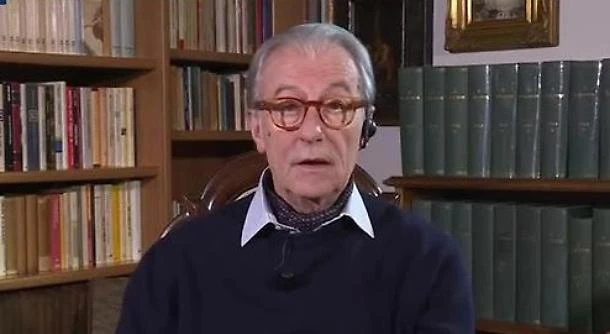 Vittorio Feltri, complotto comunista in famiglia. Il direttore è circondato: chi è il rosso (a sorpresa)