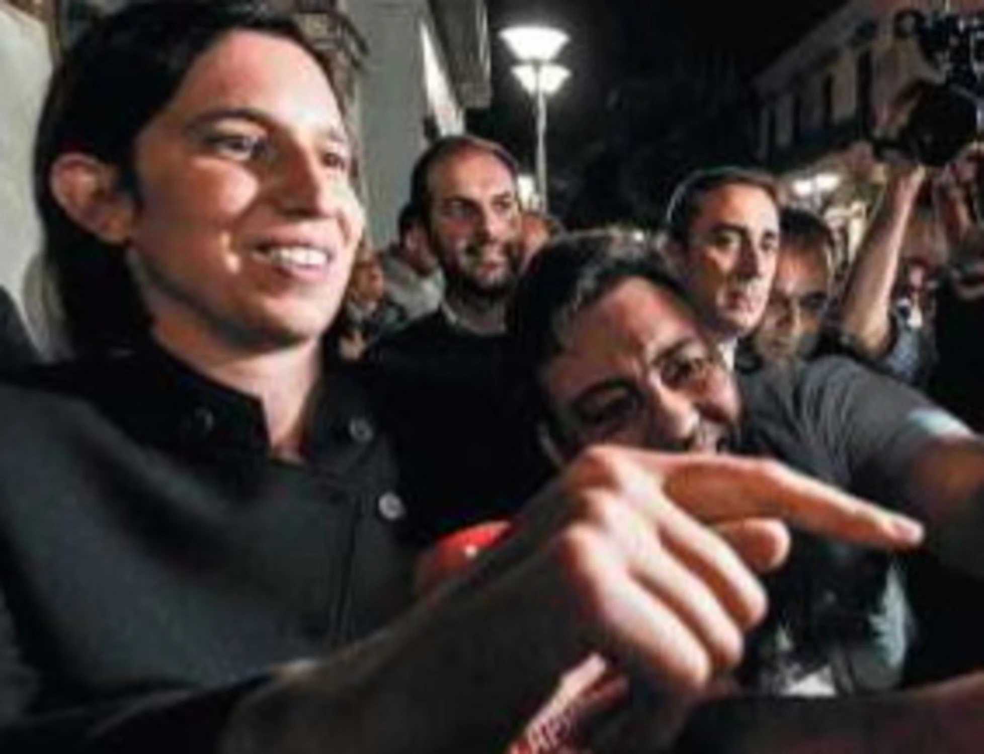 Obama, Hollande, Sanchez: l'assurda mania dei dem di cercare un papa straniero