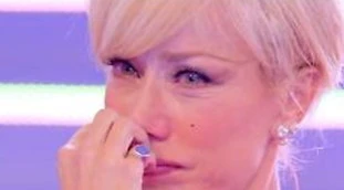 Vieni da Me, Nancy Brilli si sfoga: "Sono stata tradita". E dalla tasca...