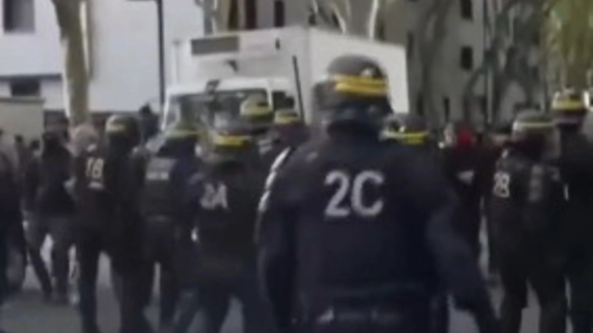 Studenti in rivolta in Francia: voi temete le stesse violenze anche in Italia?