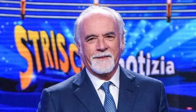 Striscia la Notizia, Antonio Ricci fa a pezzi Celentano: "Che roba è stata Adrian", clamoroso a Mediaset