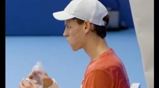Sinner, "invasione agli allenamenti": Atp Finals, vigilia difficilissima