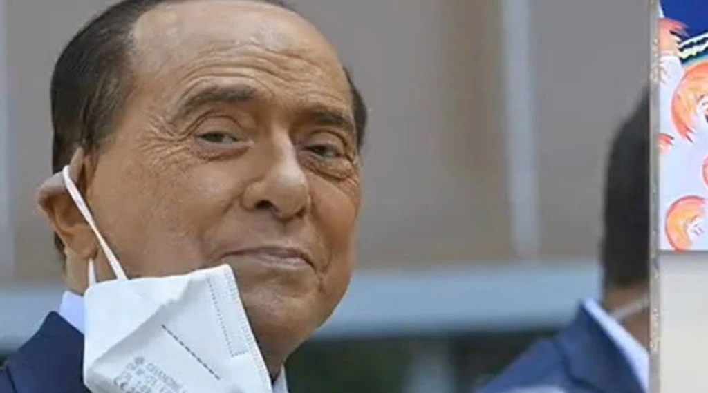 Silvio Berlusconi a DiMartedì: "Coronavirus tremendo, non pensavo di farcela". La telefonata che emoziona Ilaria Capua