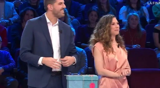 Affari Tuoi, "che c***o, non se lo meritava"; scoppia la polemica su Emilia