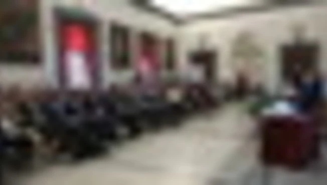https://media.liberoquotidiano.it/t25lWkLB3VP5j4ZWliuOh_xcPGLooN_Ocs6UqooseDw/width:800/quality:90/aW1hZ2VzLzIwMjUvMTAvMTcvMTI1MzUwMzY1LTRmZjBkMzc1LTFhNjAtNDE5My04NjhiLTczMzAyZGZiZTg5ZC5qcGc.webp