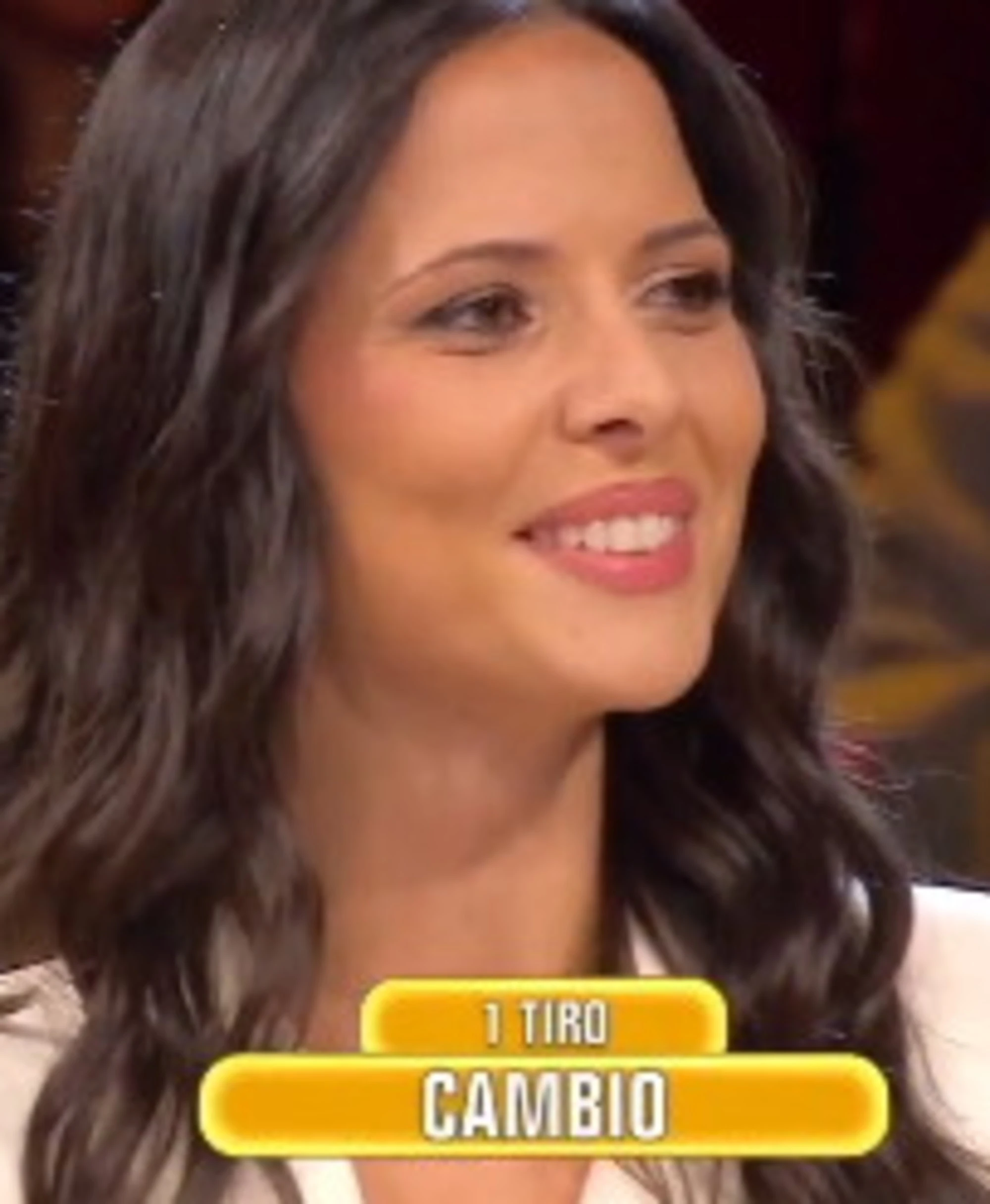 Affari tuoi, "tanto bella quanto...": insulti per Maria Grazia