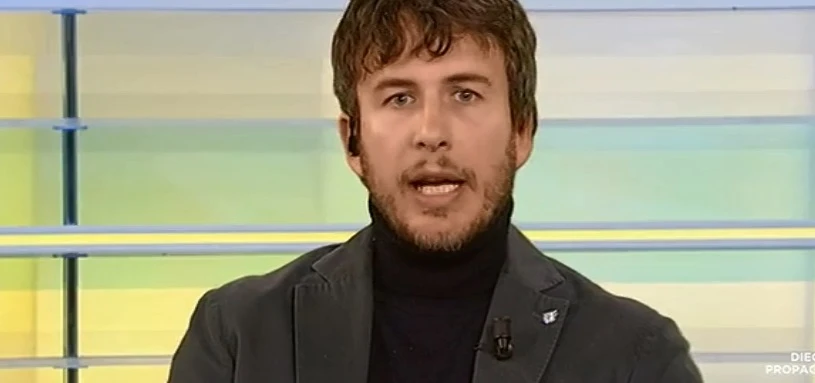 Diego Fusaro contro le Sardine: "Sono dei pesci pagliaccio, inscatolate ad arte dai padroni"