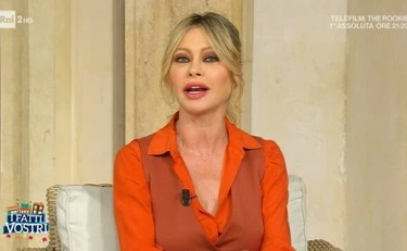 https://media.liberoquotidiano.it/t2mQScw8MKpUNO2t8LDtxLjbYMl1xwvYwB_XCdvrUqc/width:800/quality:90/aW1hZ2VzLzIwMjUvMTAvMDYvMTIyNDA2OTQyLTg3MTYyOTEyLWZlYTEtNDdlYy1hMTEyLTdjNTFkNjU2OGEwMi5qcGc.webp