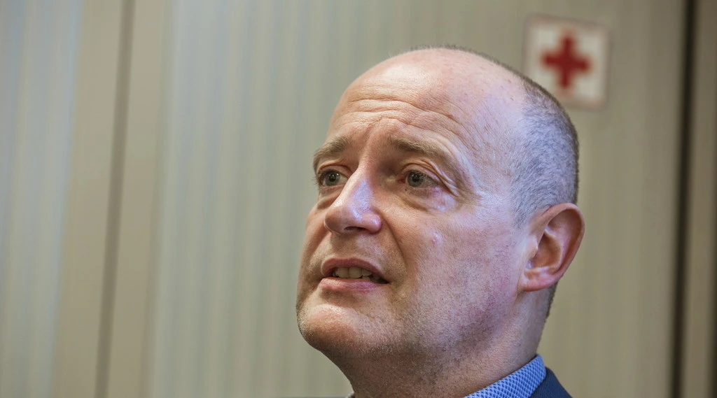 Francesco Zambon, il capo dei ricercatori dell'Oms si dimette: aveva denunciato il piano pandemico dell'Italia