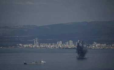 Iran, iniziato l'attacco di Usa e Israele: dubbi sull'uccisione di Khamenei", la diretta