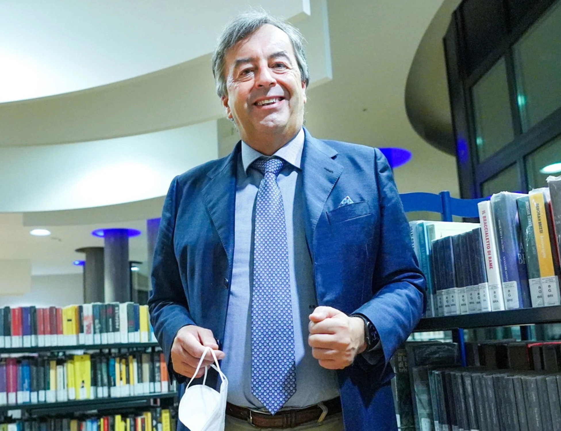 Difterite, Burioni: "Togliamo ai genitori la libertà di danneggiare i figli", esplode il caso