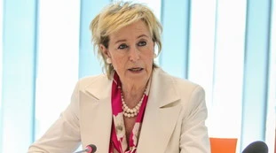 Immigrati, Letizia Moratti contro la destra? Quando lei... che figuraccia