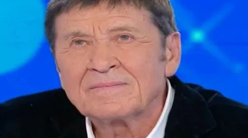 Domenica In, l'aneddoto a luci rosse di Gianni Morandi: "Ero in mutande". Venier sconvolta