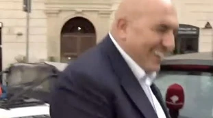Tagadà, Crosetto "si allena a non rispondere": come fa impazzire i compagni di La7