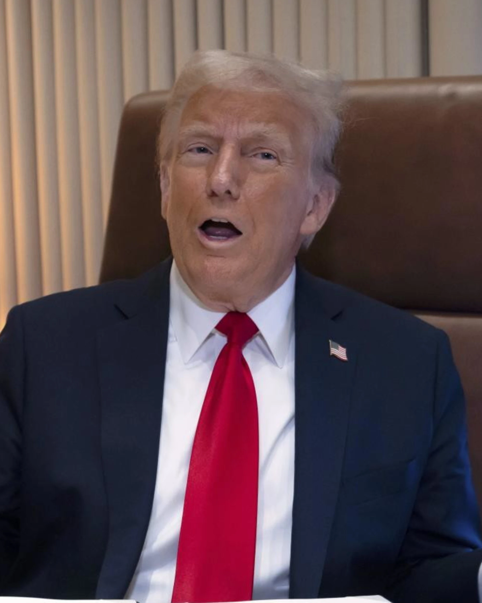 Con i sondaggi anti-Trump riparte la guerra