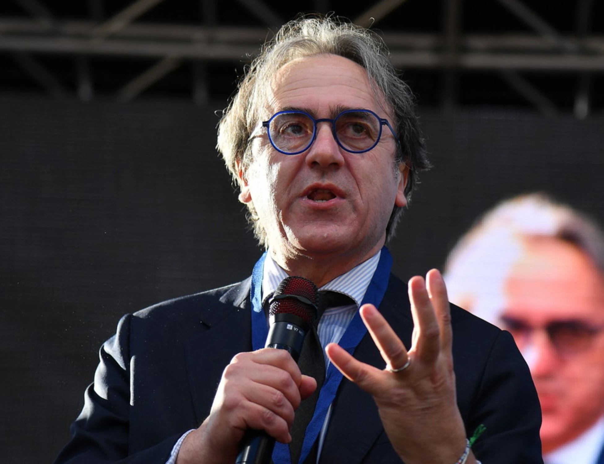 Angelo Bonelli, l'ultima balla: ecco la verità sulla "revoca del visto"